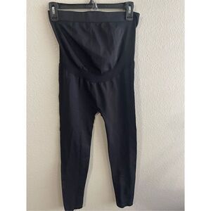 ❤️Ingrid & Isabel Basic 7/8 Active Maternity Leggings